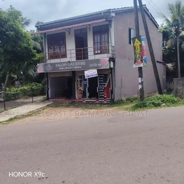 Building for Rent in Pliyandala, Madapatha