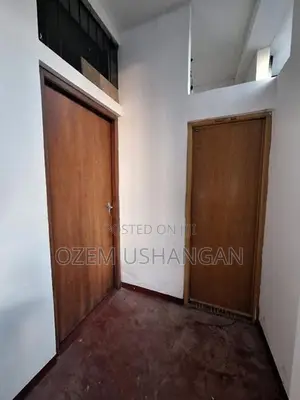 Ladies Only Room for Rent near the Open University