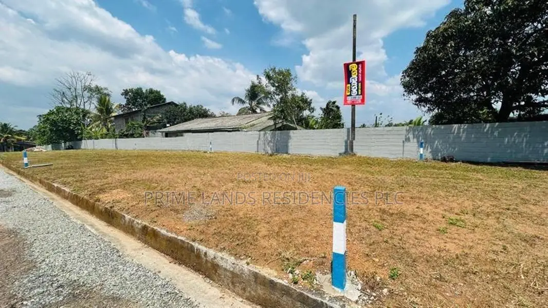 Valuable Lands for Sale in Godagama