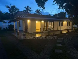 (MH442) Single Storey House for Sale in Athurugiriya