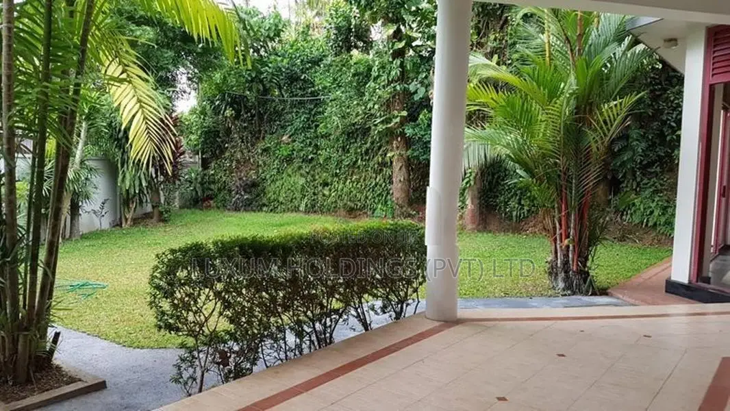 Luxury House For Rent Off Overseas school Battaramulla [ 1856C ]
