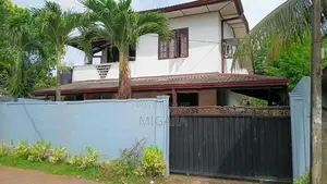 Spacious House for Sale in Kelaniya Thalwatta