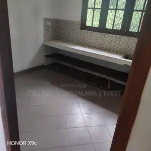 Building for Rent in Pliyandala, Madapatha