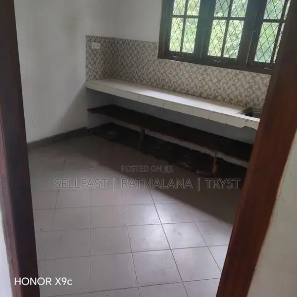 Building for Rent in Pliyandala, Madapatha