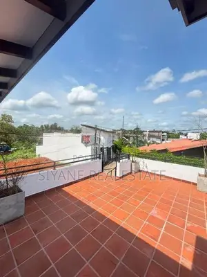Super Modern House for Sale – Athurugiriya