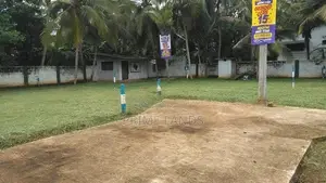 අනුරාධපුර දහය්යාගම හන්දියෙන් ඉඩමක් විකීනීමට ඇත