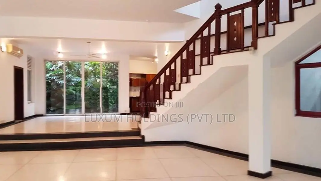Luxury House For Rent Off Overseas school Battaramulla [ 1856C ]