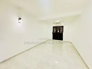 Luxury 4BR House with 3-Car Parking – Pannipitiya
