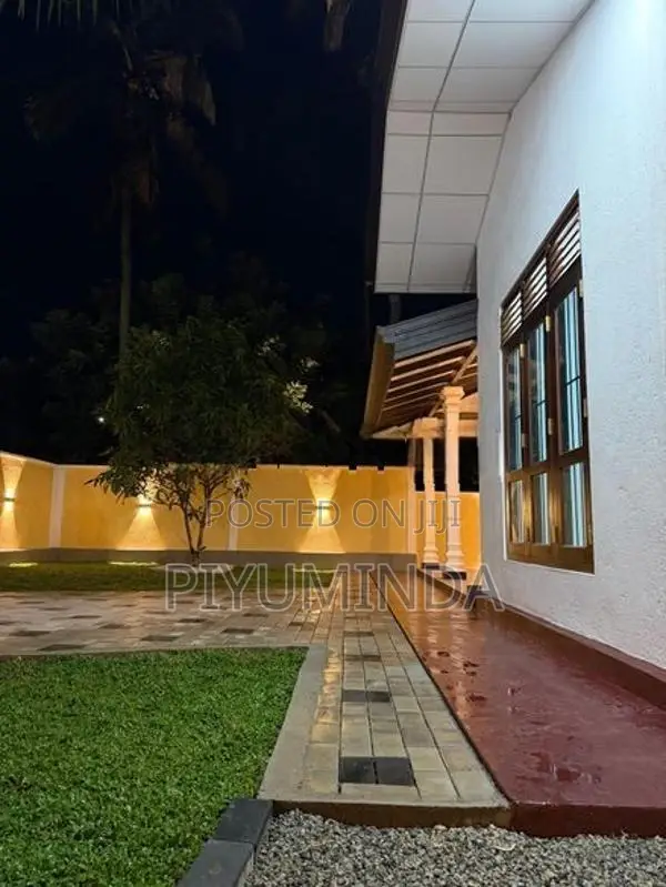 Brand New House for Sale in Gampaha Udugampola