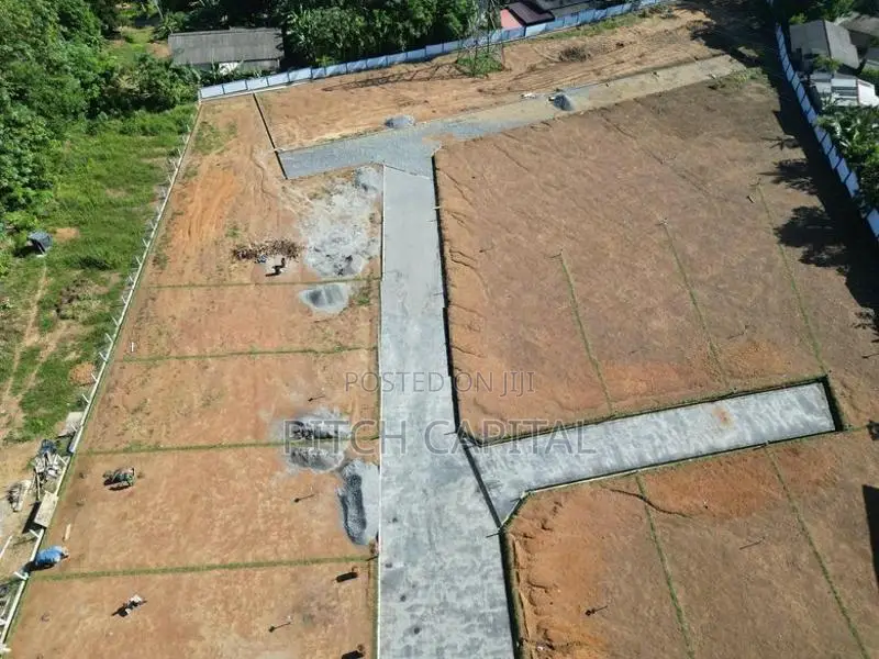කළුඅග්ගල ප්‍රදේශයෙන් අගනා ඉඩමක්