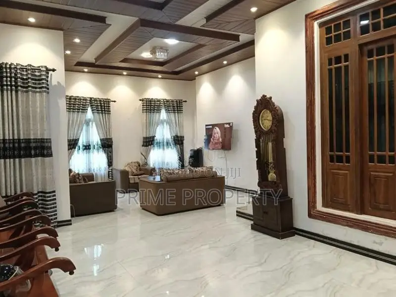 සියලුම ගෘහ භාණ්ඩ සමඟ සුපිරි නව නිවසක් විකිණීමට – උහුමීය, කුරුණෑගල