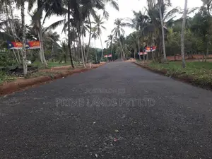 අලව්ව නගරයෙන් ඉඩමක් විකිණීමට