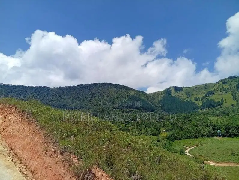 දෙල්තොට නගරයට ආසන්නව බිම් කොටස්