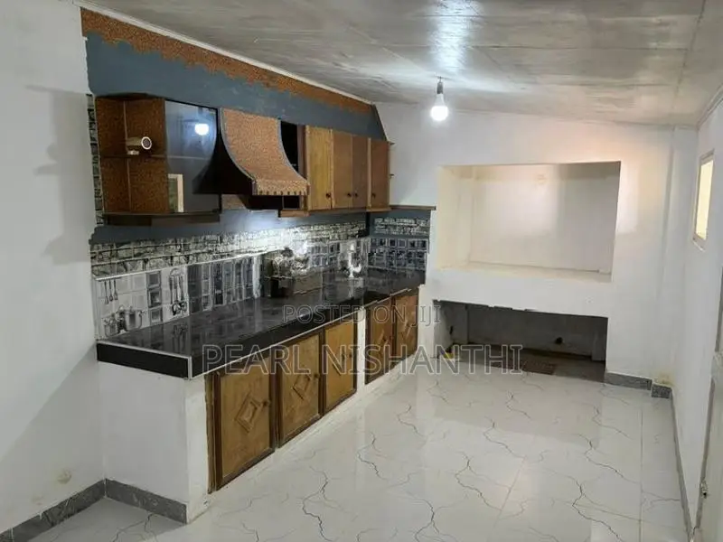 House for Sale in Mawathagama