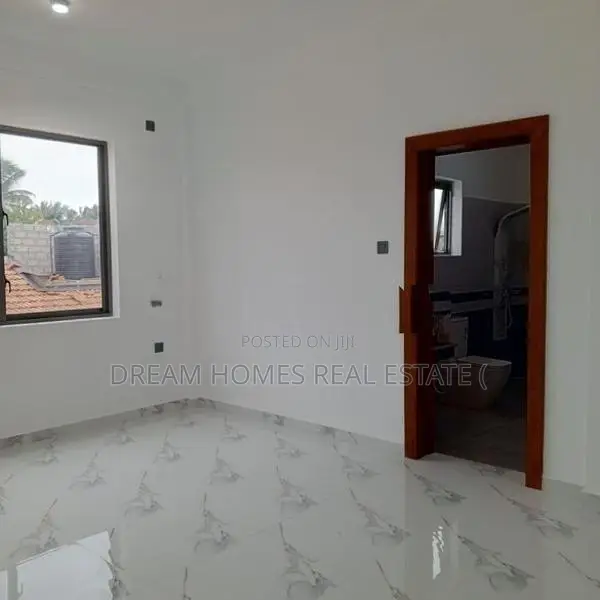 Luxury 2-Storey House for Sale – Thimbirgaskatuwa, Negombo