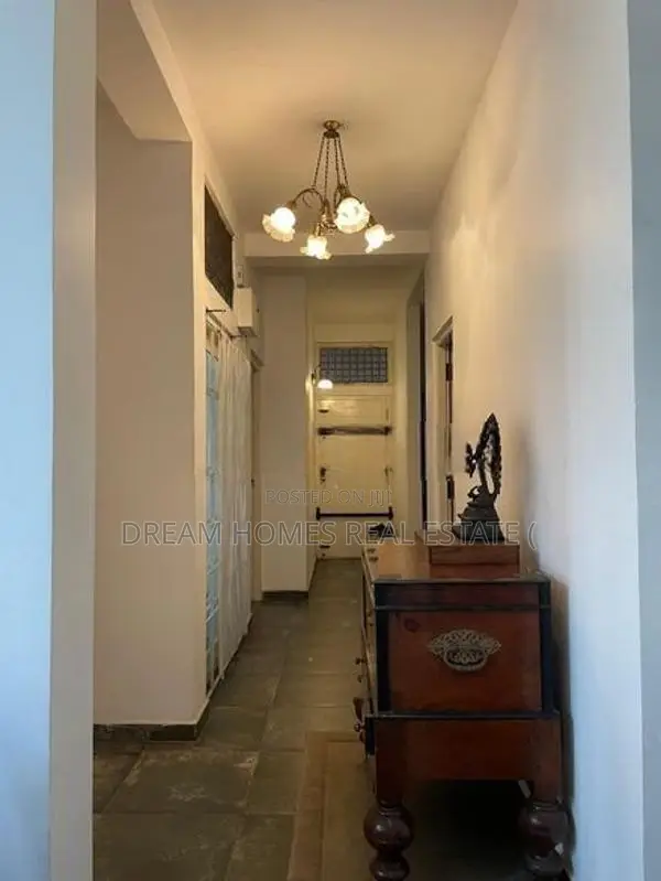 Spacious Two-Storey House for Sale – Lake Terrace, Athurugiriya