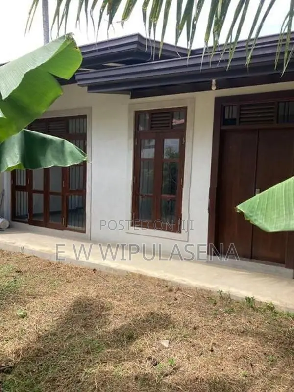 18 Perch Land for Sale in Pannipitiya