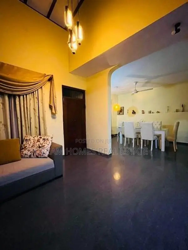 Modern 2-Story House for Rent in 800m to Thalawathugoda Town
