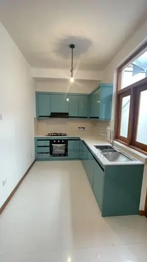 Luxury House for Rent Off Overseas School Battaramulla [ 2275 C ]