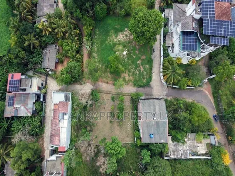 Prime Residential Land for Sale in Ramanayake Mawatha, Hokandara