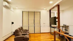 Modern Luxury Timber-Finished House with Jacuzzi - Kadawatha