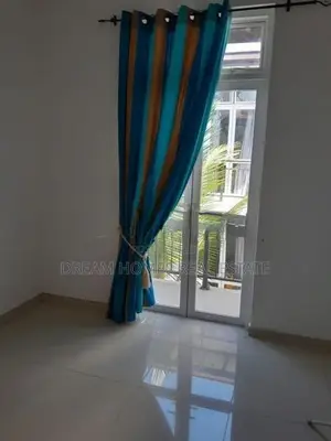 Luxury 2-Storey House for Rent – Prime Urban Art, Kottawa