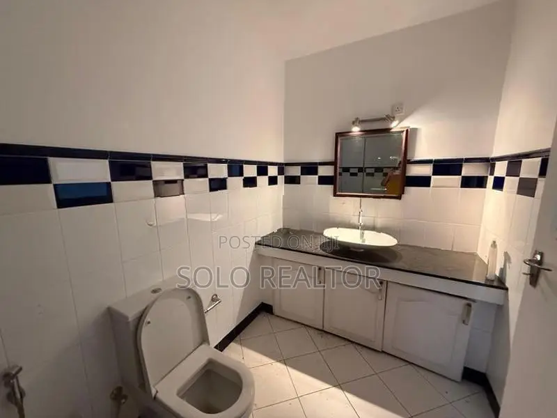 12 Perches Land with House for Sale in Dehiwala