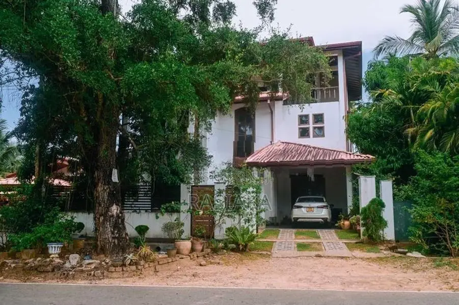 Fully Furnished House for Sale Ampara