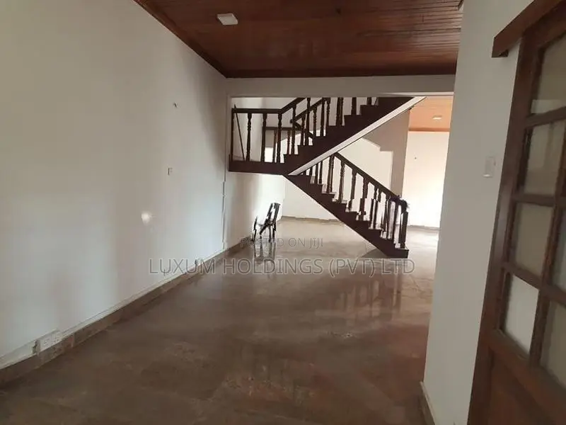 Office For Rent in Lake Drive Colombo 08 [ 1175C ]