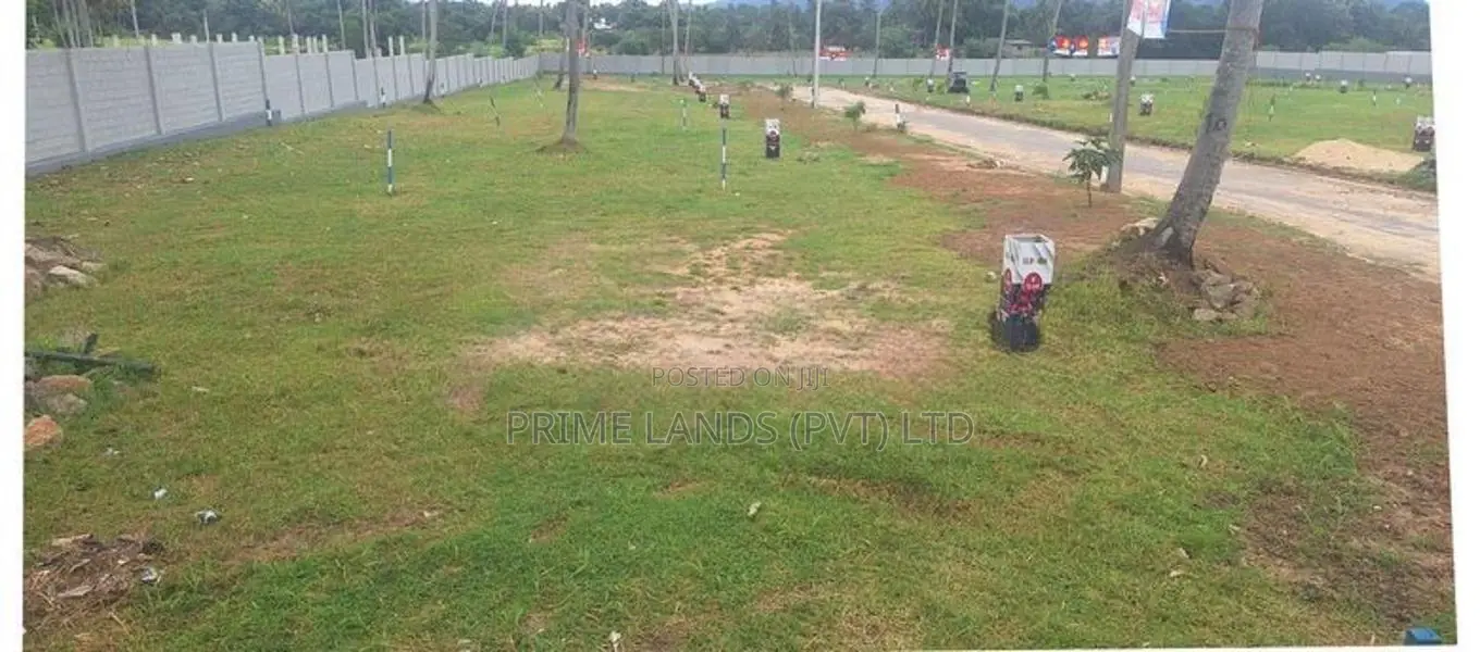 කුරුණෑගල නගරයේ මල්කඩුවාවේන් වටිනා බිම් කොටසක්