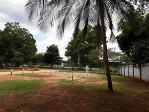 අනුරාධපුර දහය්යාගම හන්දියෙන් ඉඩමක් විකීනීමට ඇත
