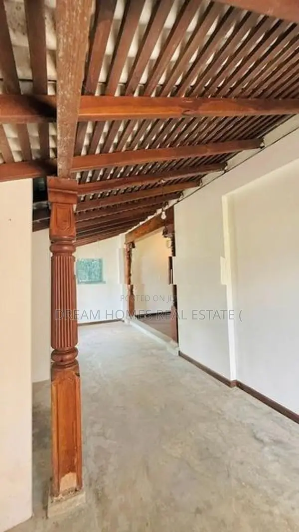 5 Bedroom House for Rent in Millennium City, Athurugiriya