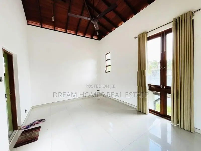 Super Luxury 3-Storey Architectural House for Sale – Kalalgoda,