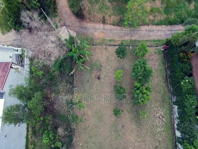 Prime Residential Land for Sale in Ramanayake Mawatha, Hokandara