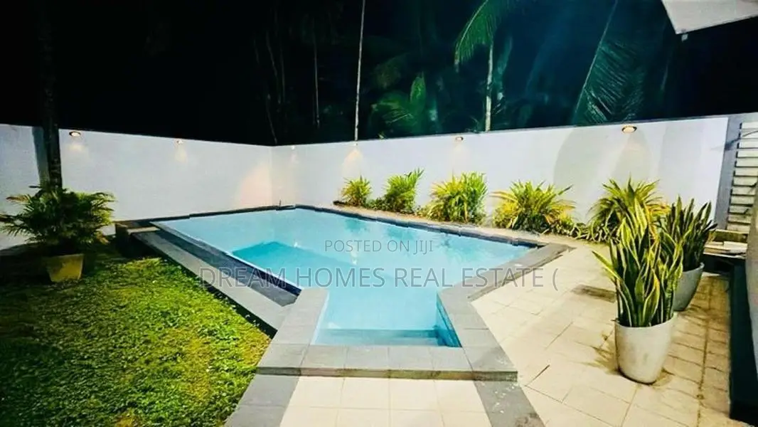 Luxury Home with Swimming Pool – Oruwala, Athurugiriya