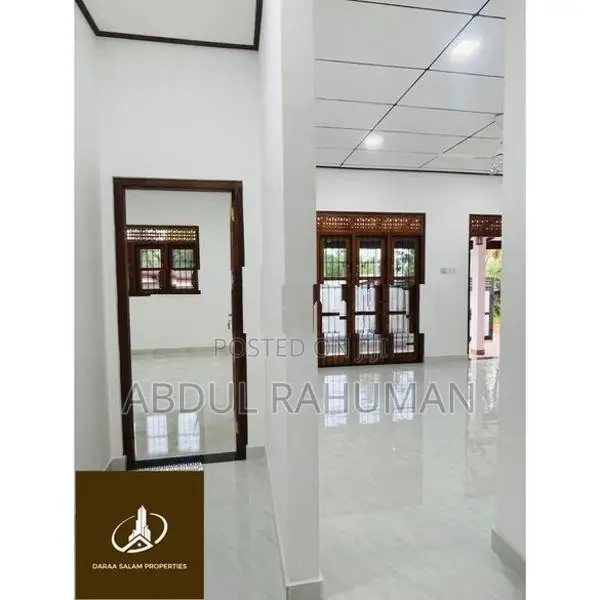 තට්ටු දෙකේ Gedara Kaduwela Town 9 Rooms
