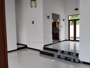 අතුරුගිරියෙන් අලුත් ම නිවසක් විකිනීමට