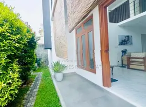 Luxury Home for Sale in Kaduwela