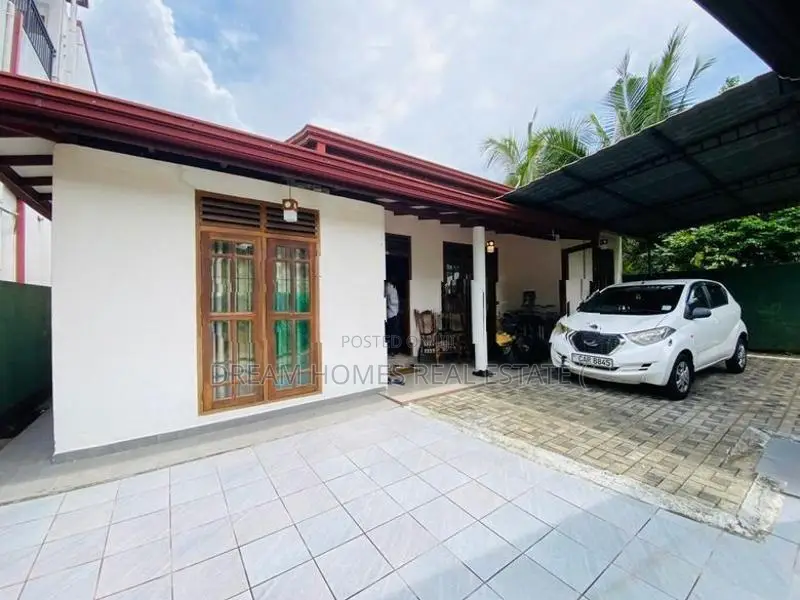 4 Bedroom Family Home for Sale in Malabe
