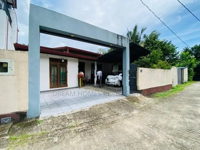 4 Bedroom Family Home for Sale in Malabe
