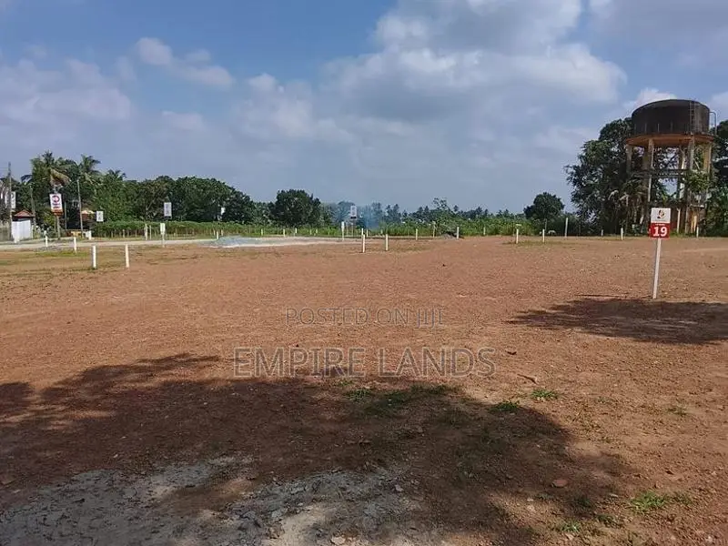 Maththegoda Land for Sale in Saranankara