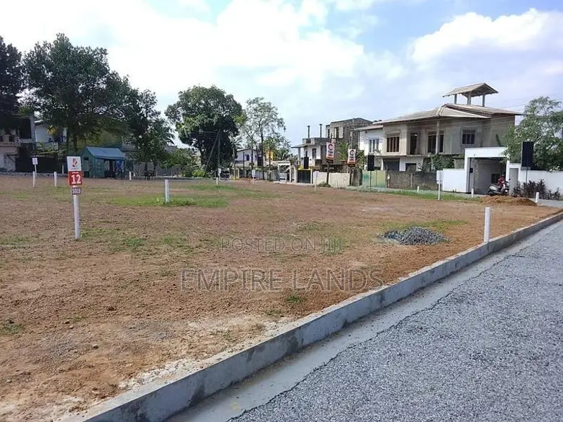 Maththegoda Land for Sale in Saranankara