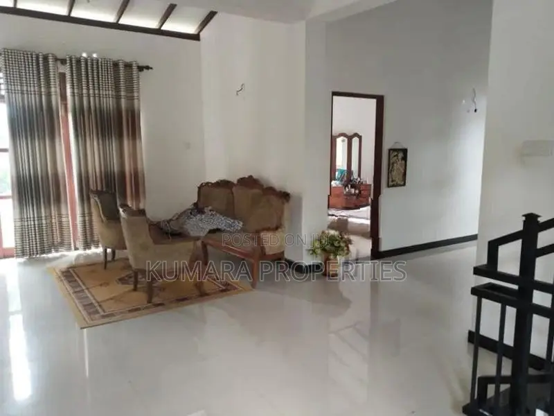 Spacious House for Sale – Bandaragama