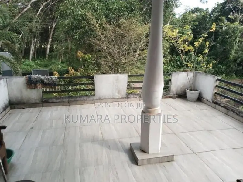 Spacious House for Sale – Bandaragama