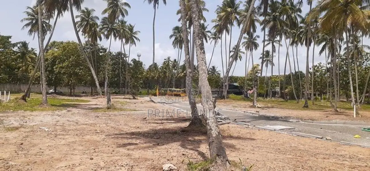 කුරුණෑගල පුත්තලම් පාරෙන් ඉඩමක්