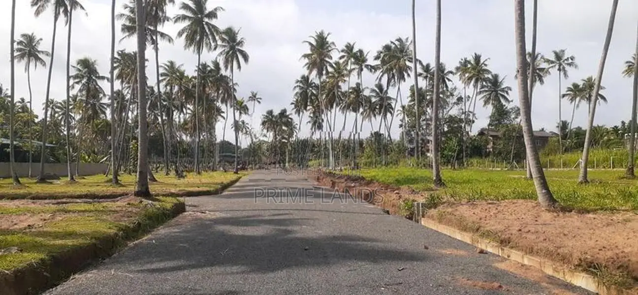 කුරුණෑගල පුත්තලම් පාරෙන් ඉඩමක්
