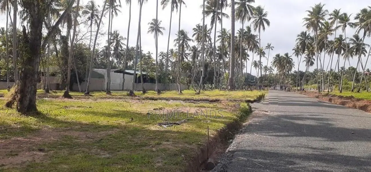 කුරුණෑගල පුත්තලම් පාරෙන් ඉඩමක්