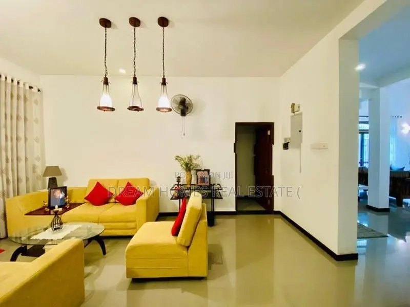Luxury 2-Storey House for Sale in Rukmalgama – Near Athurugiriya