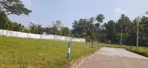 කුරුණෑගල දඹුලු පාරට මුහුණලා ඉඩමක්