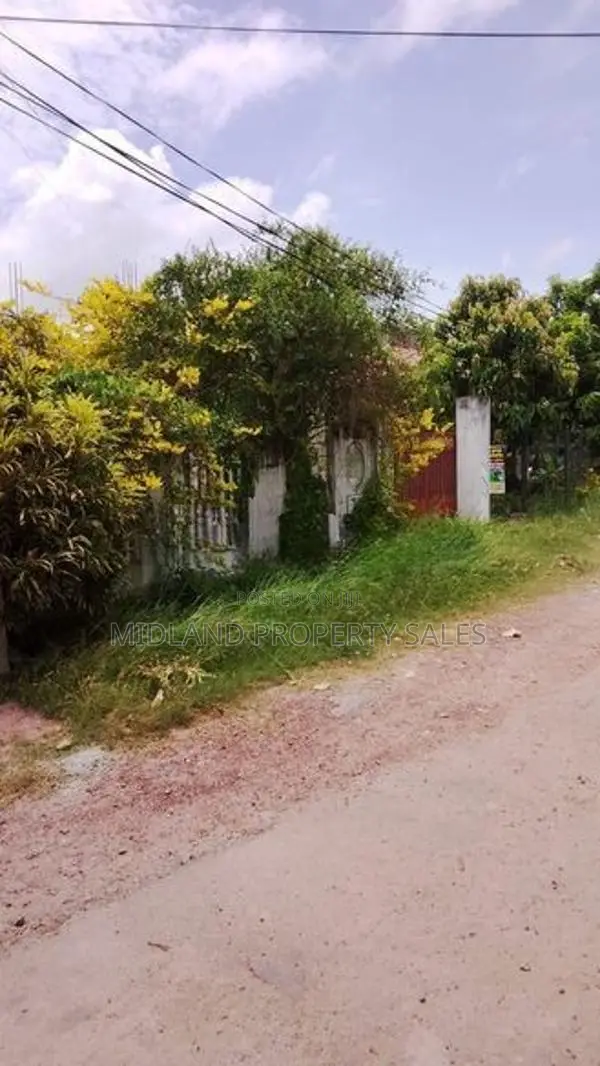 පර්චස් 14 ක ඉඩම විකිණීමට කිඹුලපිටියෙන්